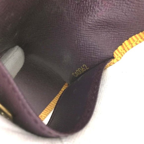 512167N Louis Vuitton Key Case Multicles 4 Yellow Epi Leather - Picture 8 of 9